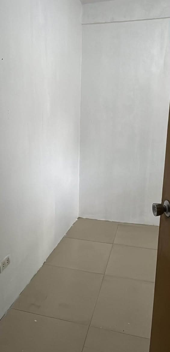 Room for rent !!!