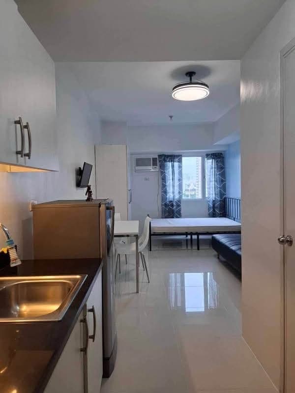 FOR RENT Studio Type Fully Furnished - photo 1