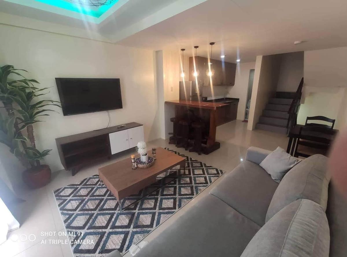 FOR LEASE - photo 1