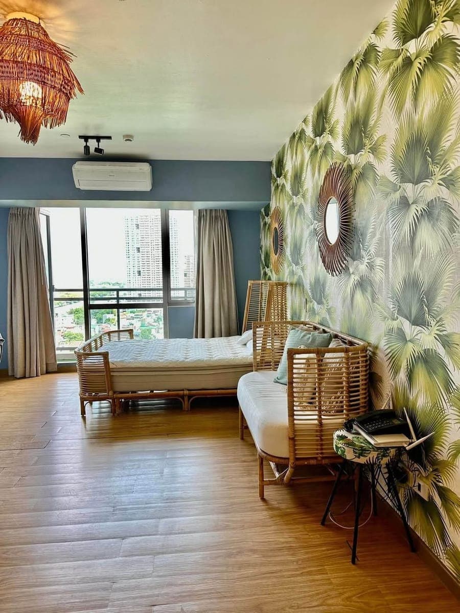 📍 CONDO UNIT FOR LEASE - photo 1
