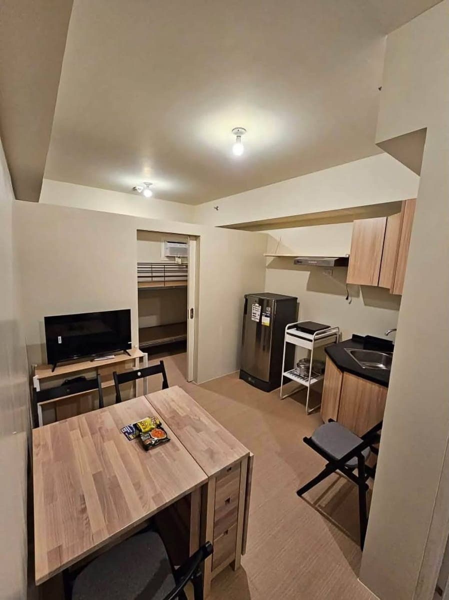 Condo Furnished 1-Bedroom with Parking Space | FOR RENT - photo 1