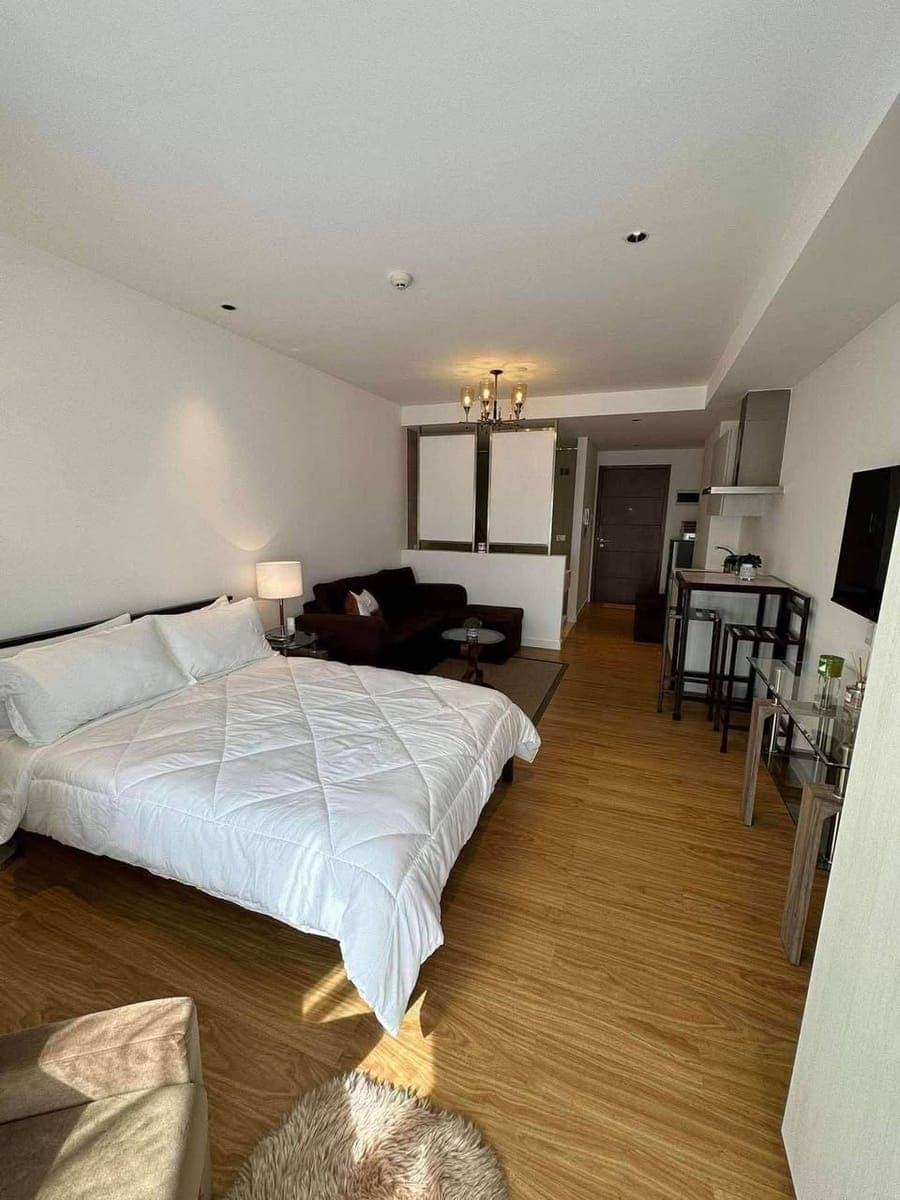 📍 CONDO UNIT FOR LEASE - photo 1