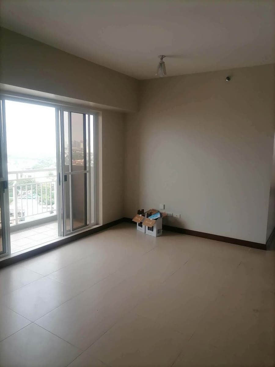 🏡 FOR RENT / CAMERON RESIDENCES - photo 1