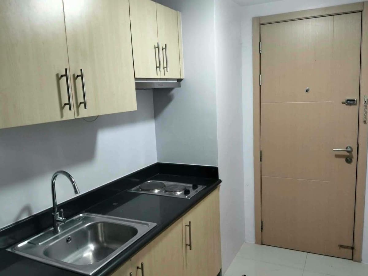 RUSH CONDO FOR RENT – GRASS RESIDENCES - photo 1