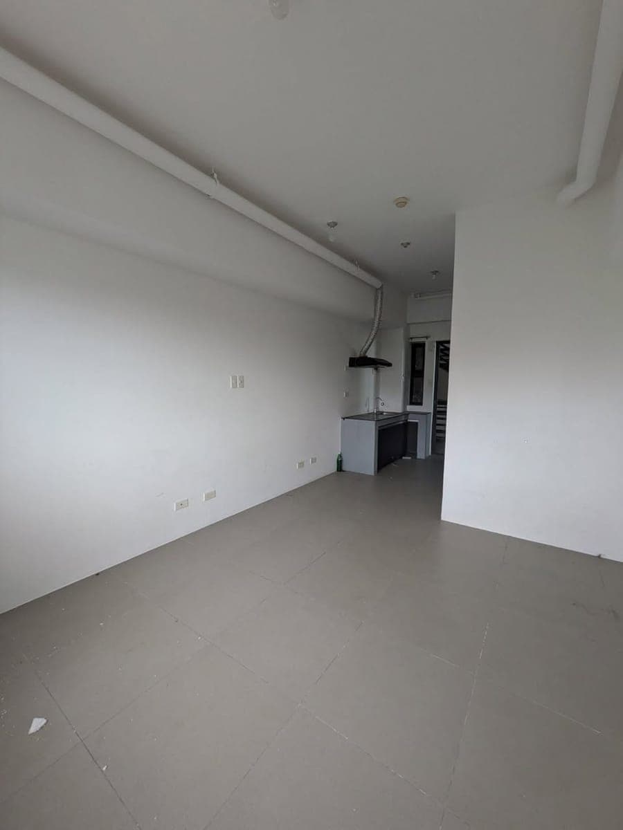 ## **Studio Unit for Rent** - photo 1