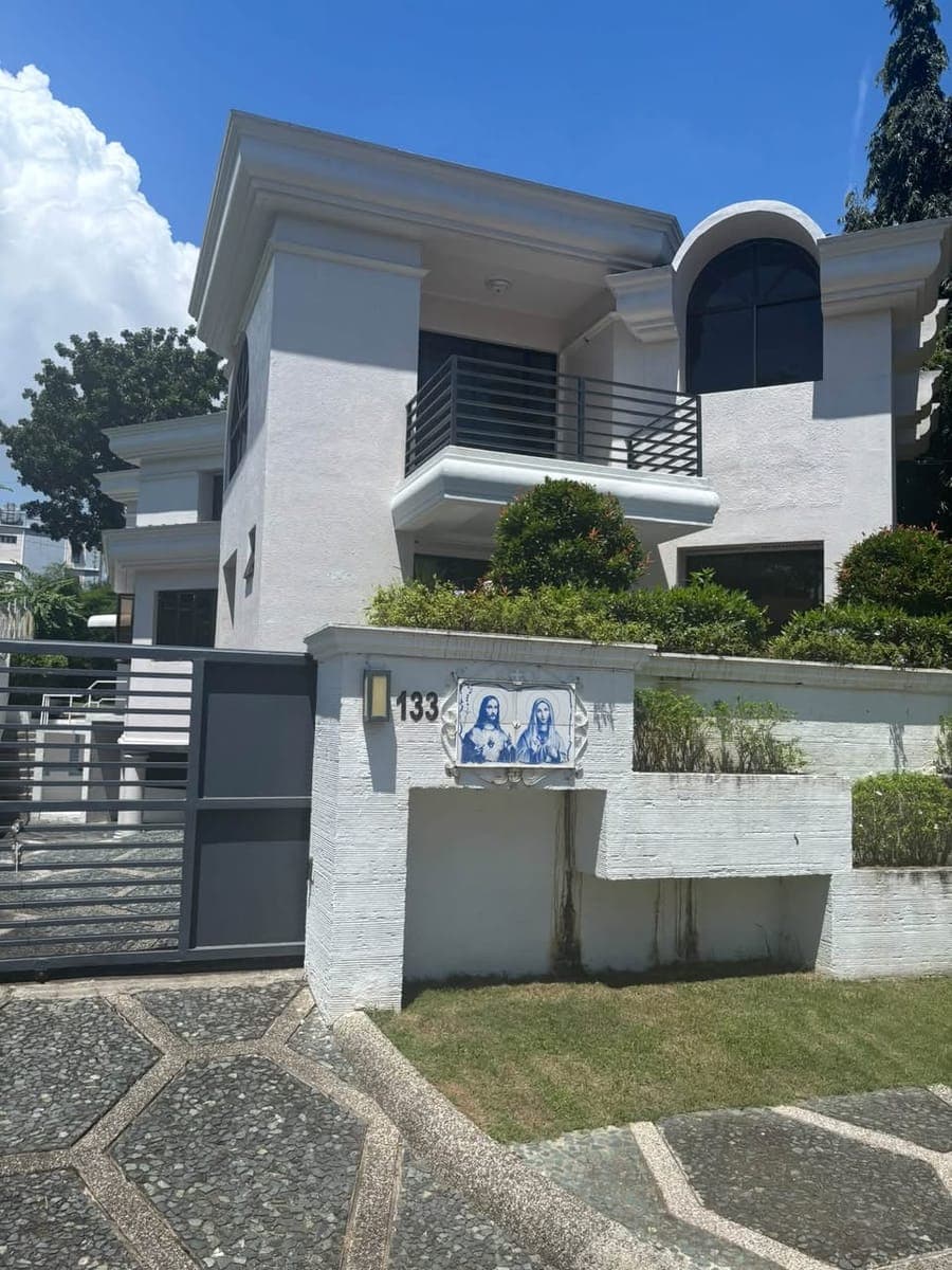 🏡 FOR LEASE | AYALA ALABANG - photo 1