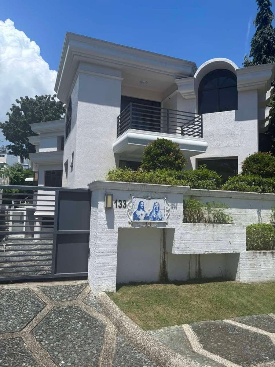 🏡 FOR LEASE | AYALA ALABANG - photo 1
