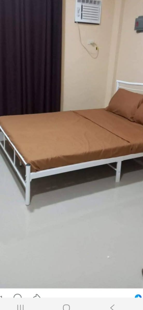 Available studio type room on September 13 - photo 1
