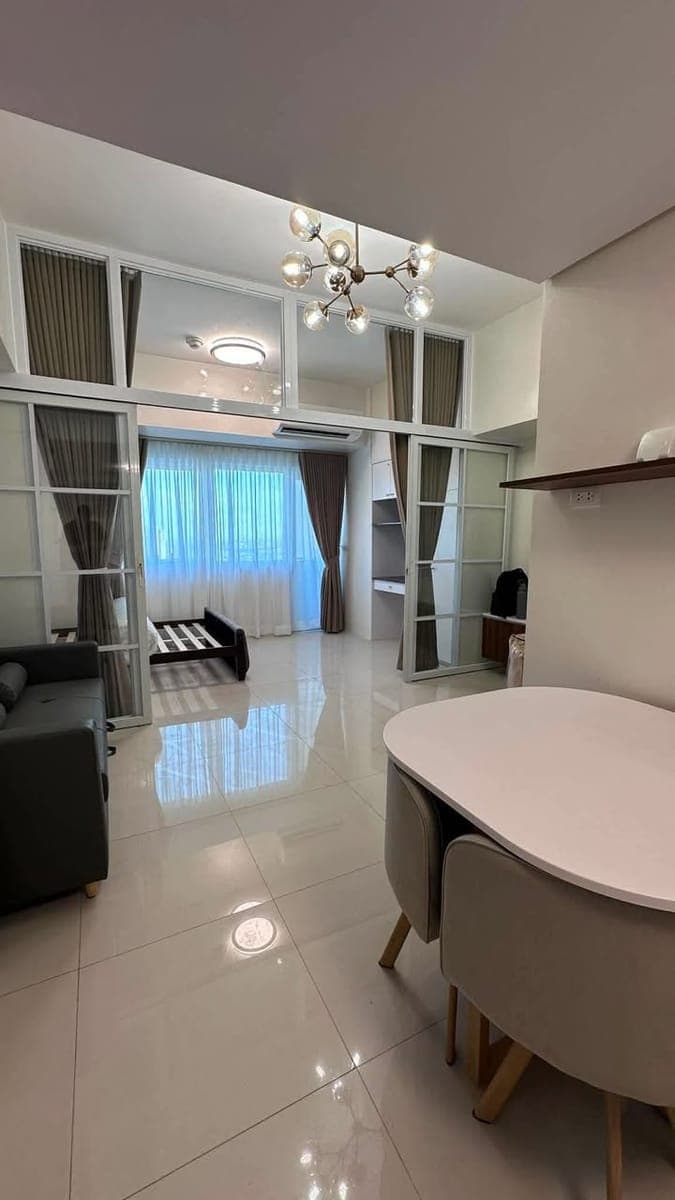β
Condo For Rent : 100 West Makati - photo 1