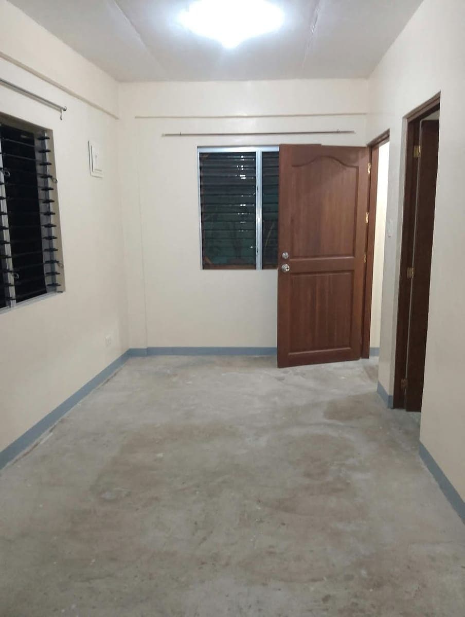 Apartment for rent available na po ngayon ready for viewing 7k po monthly nya one room with aicon pr... - photo 1