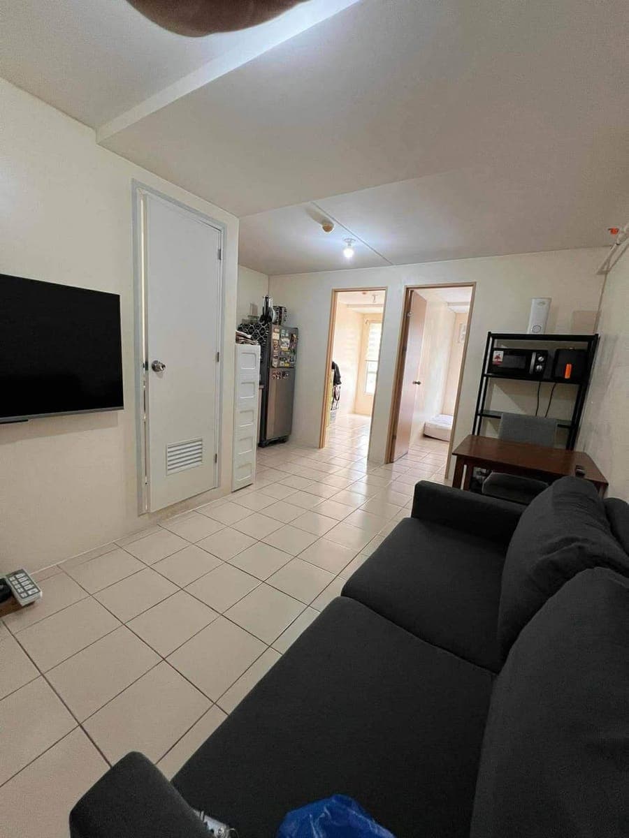 FOR LEASE: Semi-Furnished 2-Bedroom Condo ā Urban Deca Homes Ortigas Extension, Pasig City - photo 1