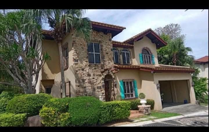 HOUSE FOR RENT🏠🏡🏠 - photo 1