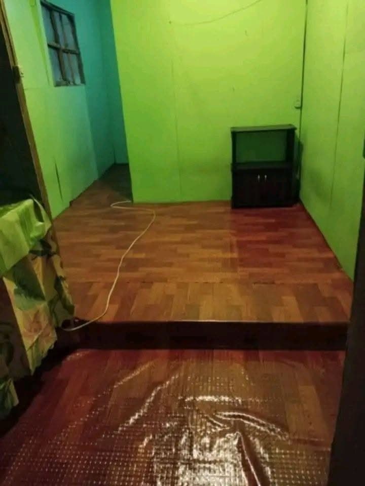 1 unit still available? - photo 1