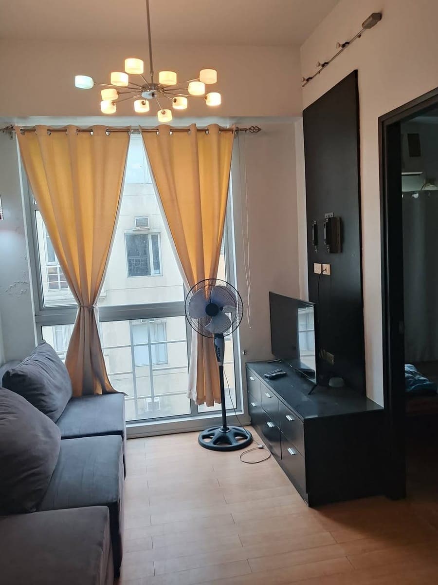 CONDO FOR RENT - photo 1