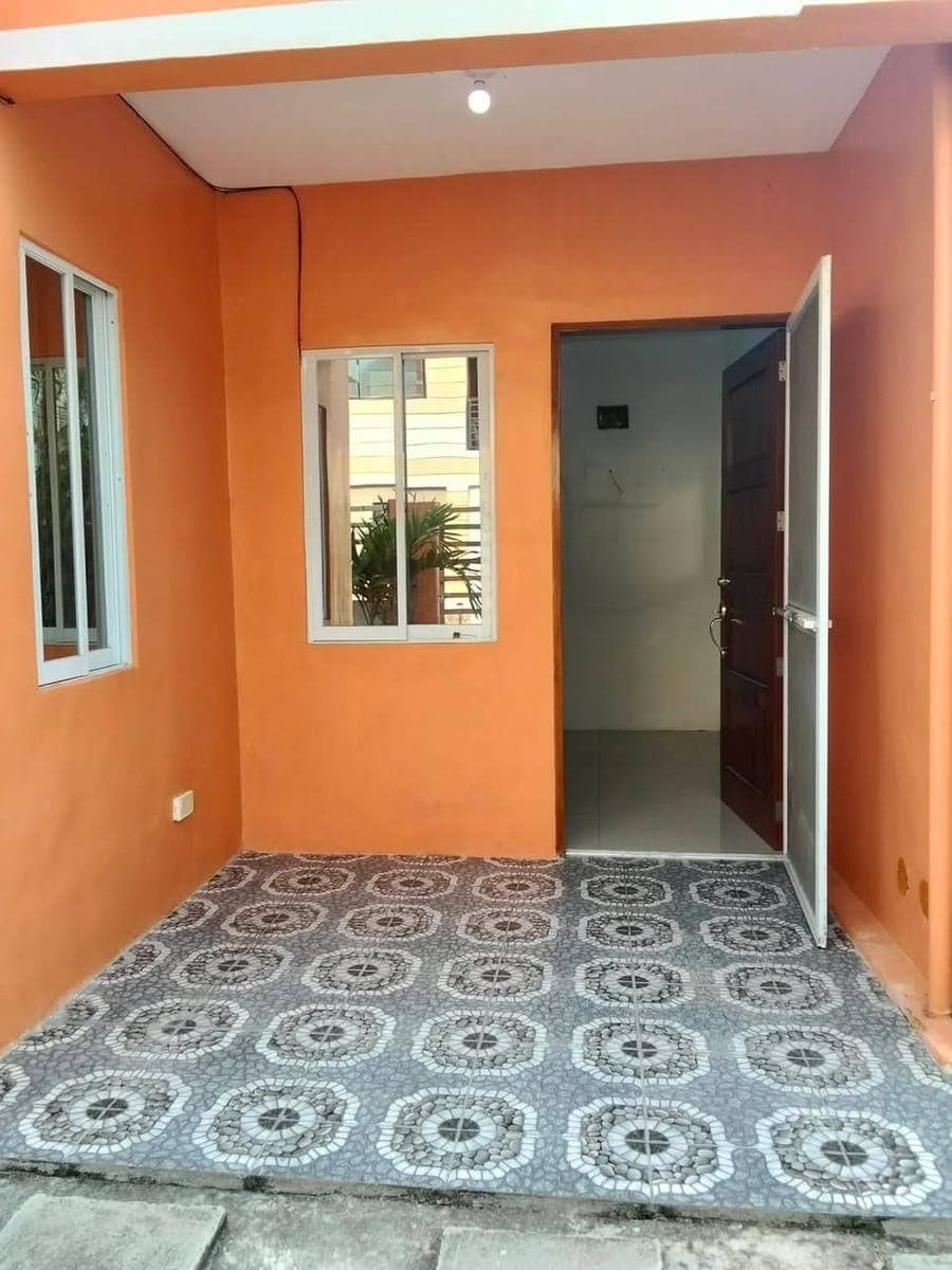 I am collecting Clients/Sure renter to view this house tomorrow,October 6, 2026. - photo 1