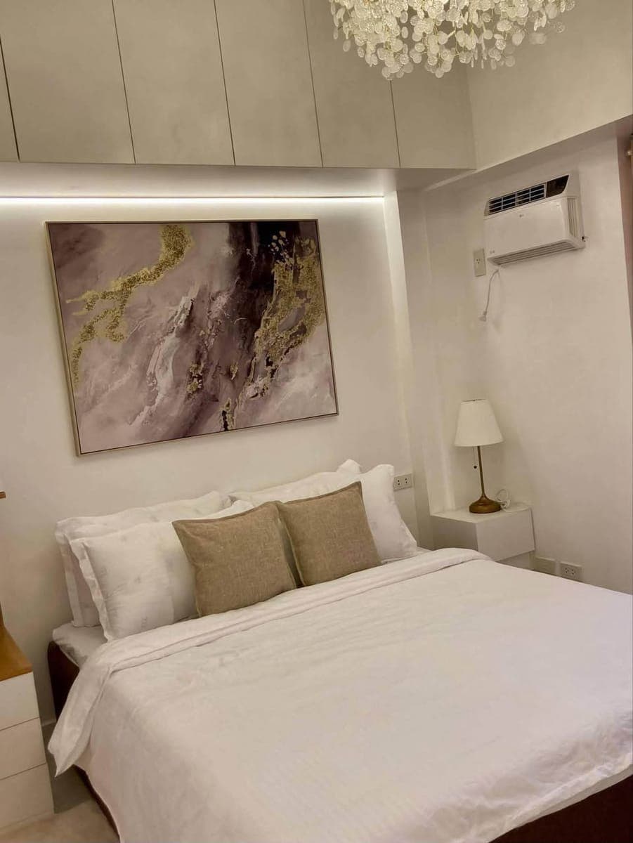 2BR FULLY FURNISHED NEAR AYALA MALLS FELIZ AND SM MARIKINA FOR RENT‼️ - photo 1