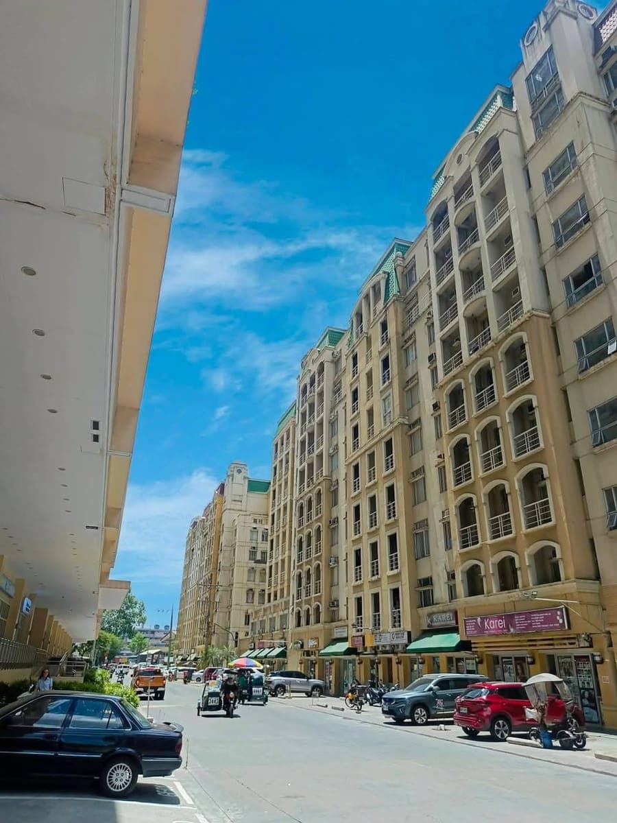 CONDO FOR RENT - photo 1