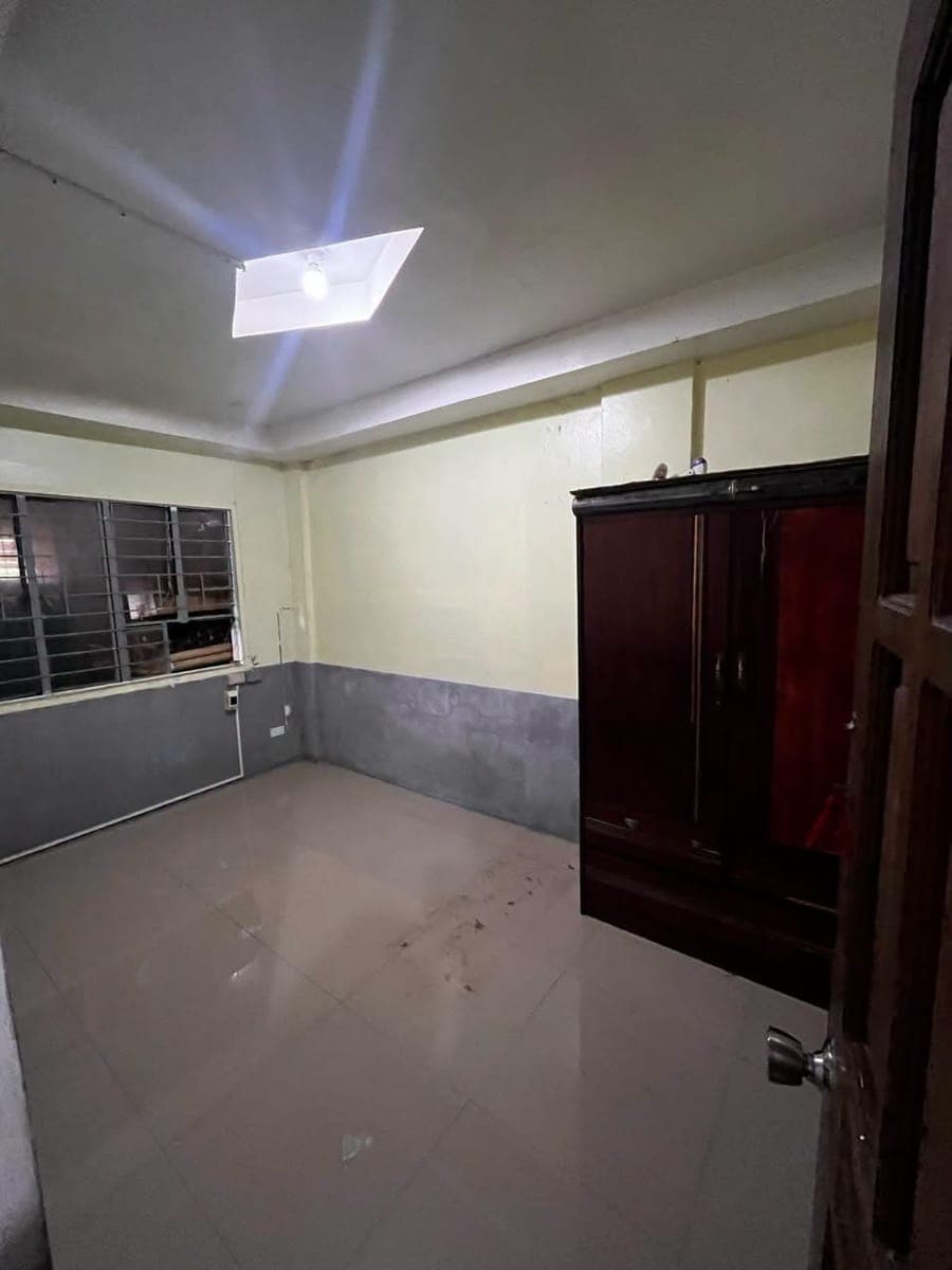 Baka po gusto nyo upahan 8k po may isang room 3moths diposit 2k sa ilaw tubig dipo binabaha twinvill... - photo 1