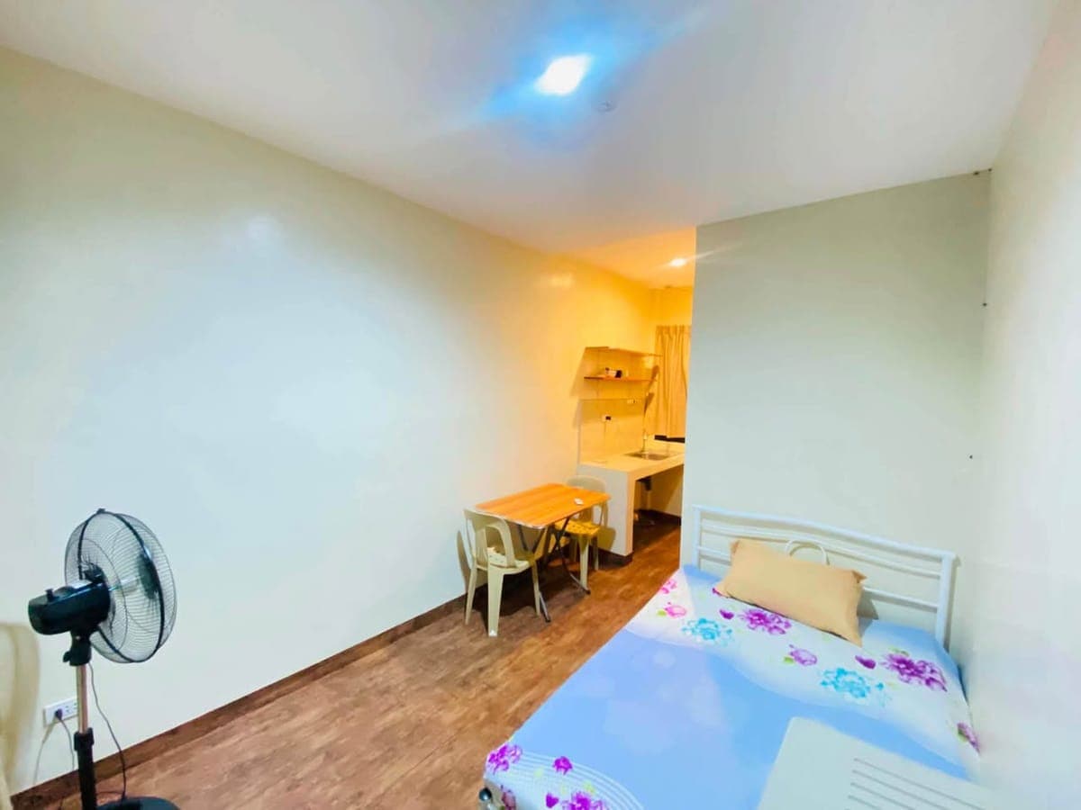 Studio type for rent! - photo 1