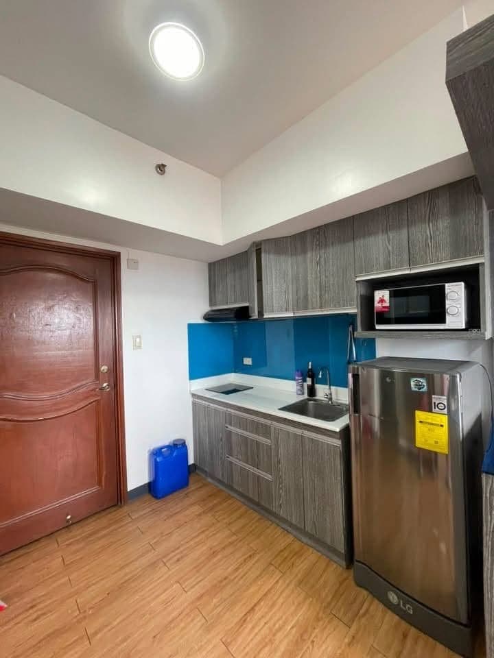CONDO FOR RENT - photo 1