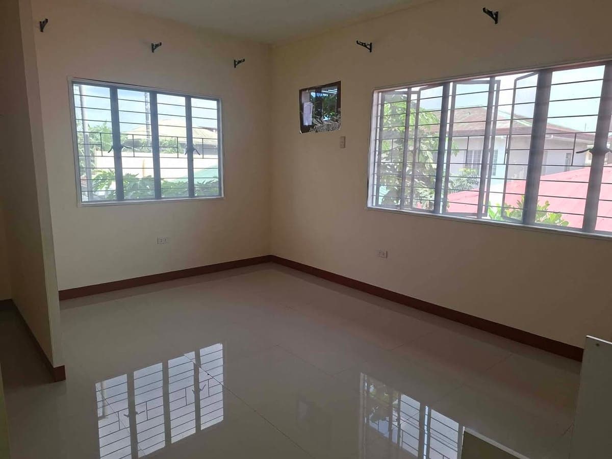 FOR RENT - photo 1