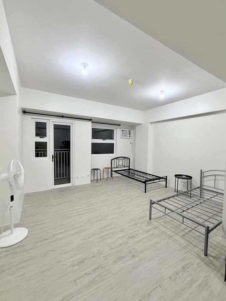 15k/mo. 2+1 Amaia steps pasig, Clara building/studio 34sqm/8flr 1-3pax/no pet/PMme - photo 1