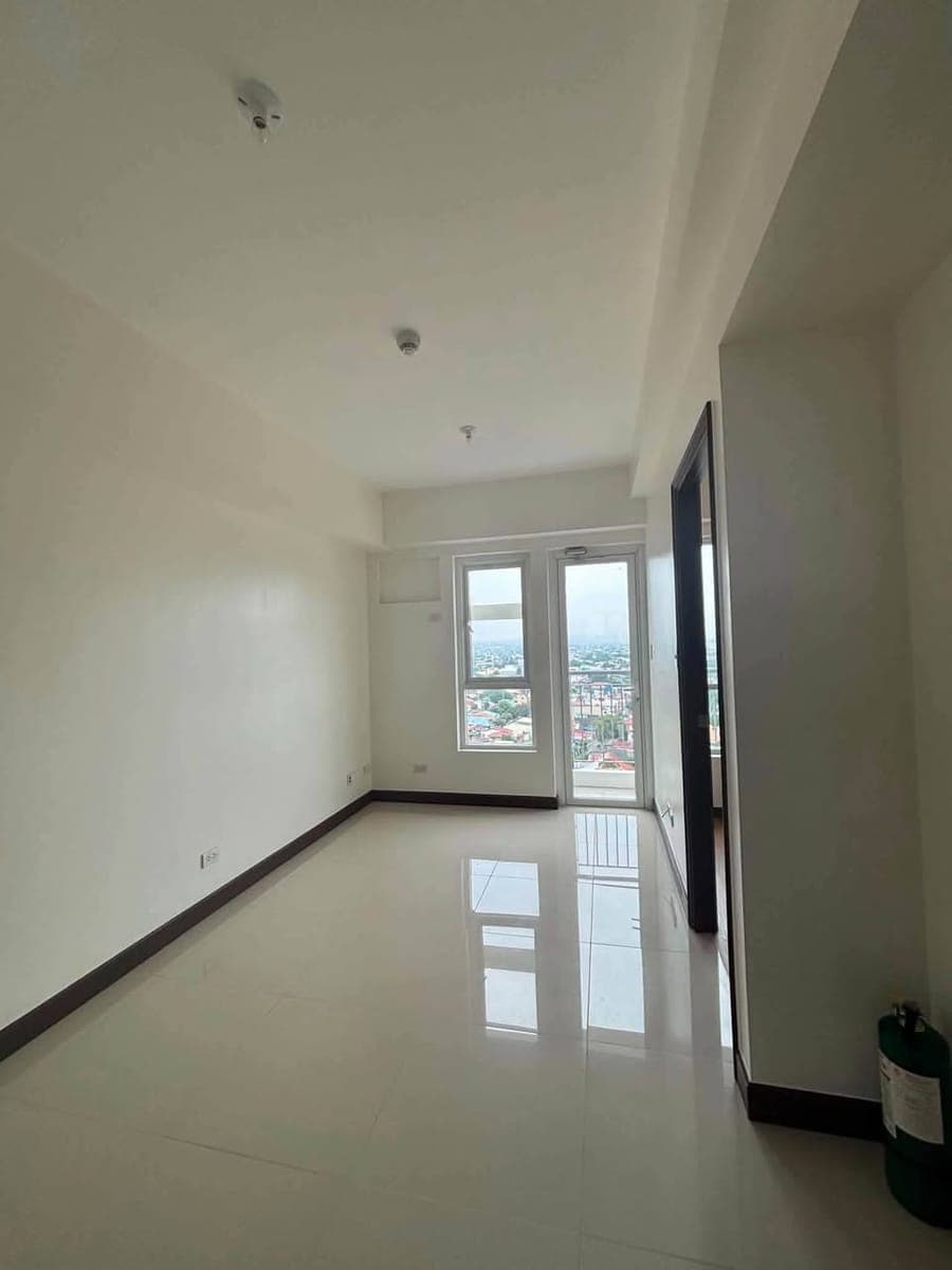 CONDO FOR RENT - photo 1