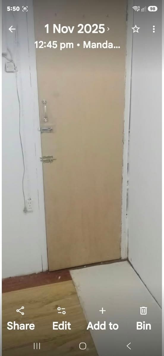 Bedspace for rent with own room strictly for one female only 3.5k monthly mandaluyong area 09084252690 - photo 1