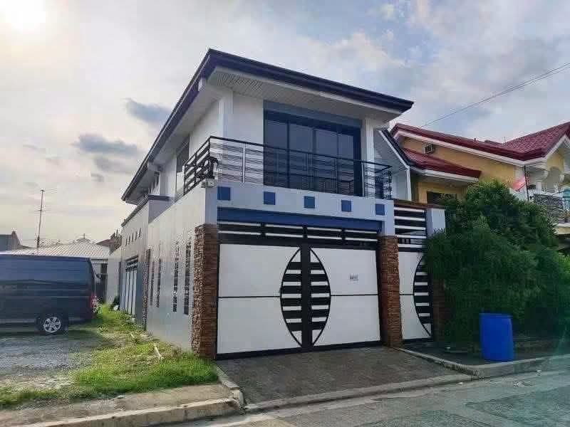 π3 STOREY HOUSE FOR RENT βΌοΈ ποΈ - photo 1