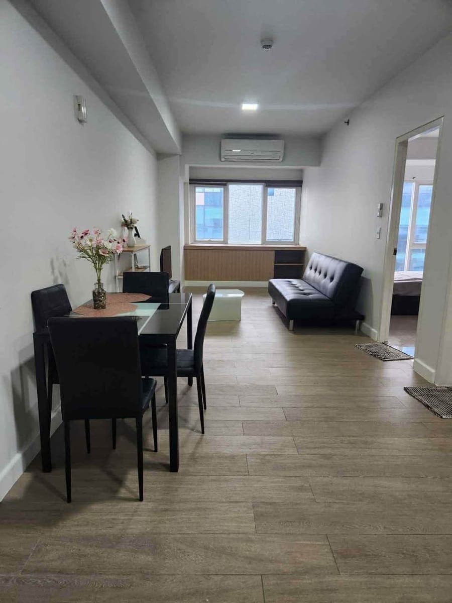 โฑ35K MONTHLY | FULLY FURNISHED 1-BEDROOM AT PIXEL RESIDENCES - photo 1
