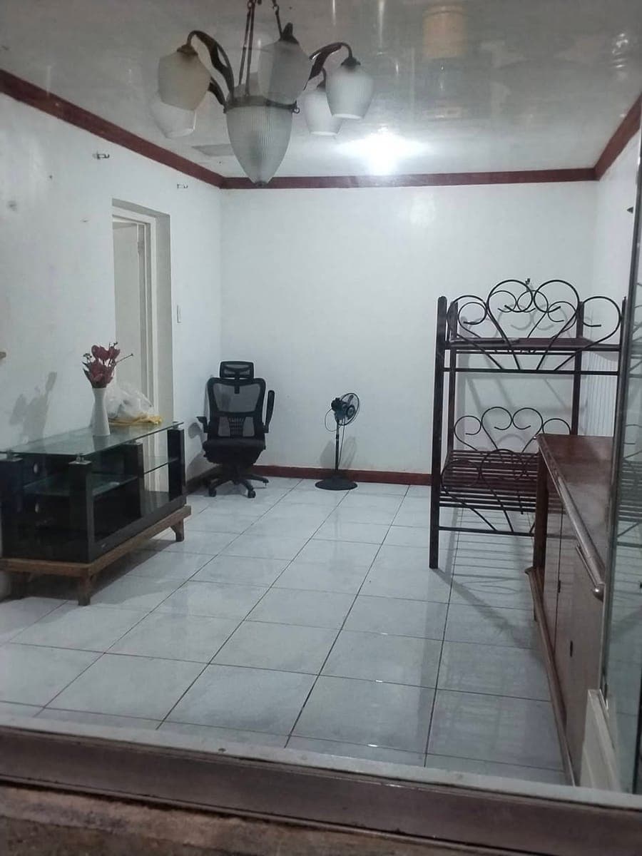 ROOM FOR RENT - photo 1