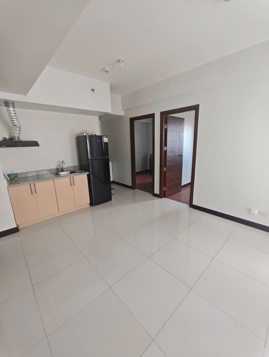 For Rent Condo in pasay two bedroom Quantum Residences - photo 1