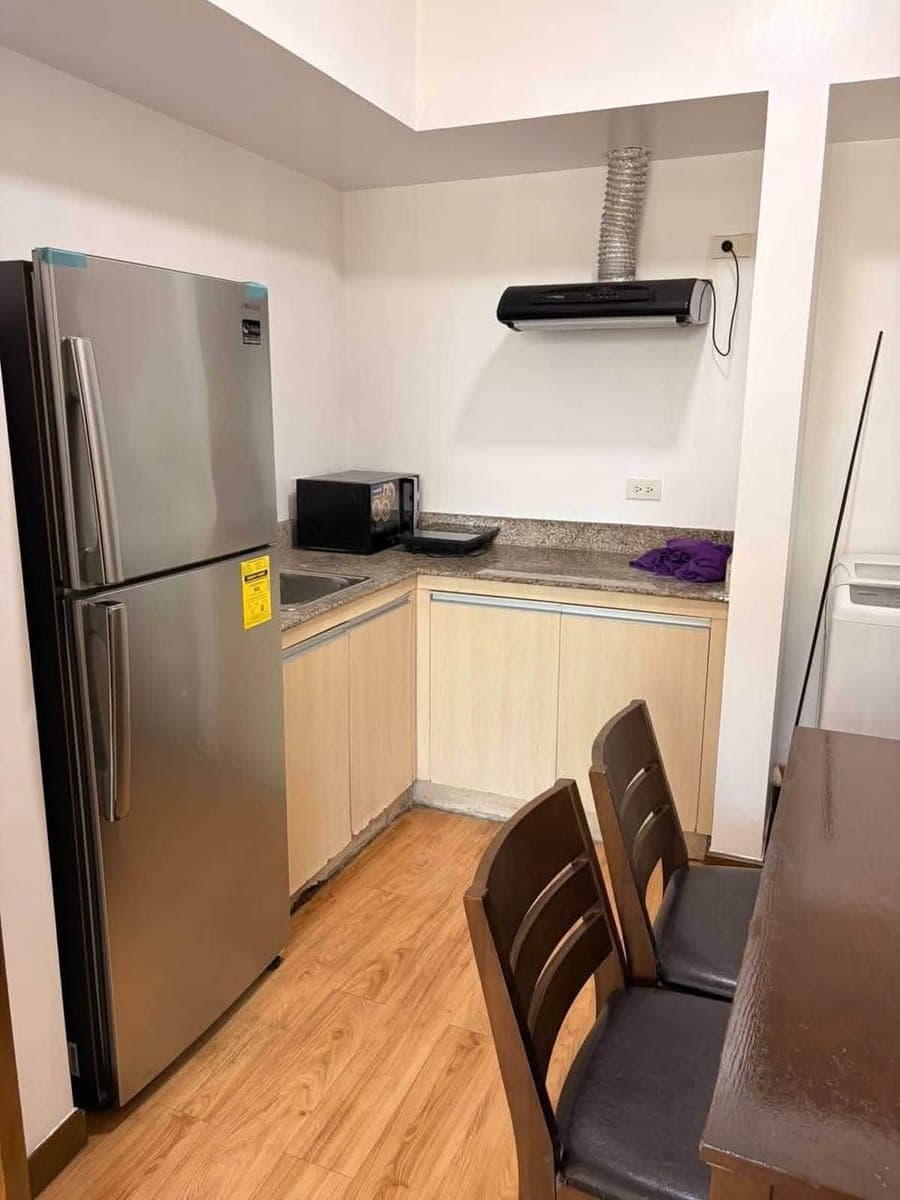 π FOR RENT | 2BR CONDO NEAR MOA - photo 1