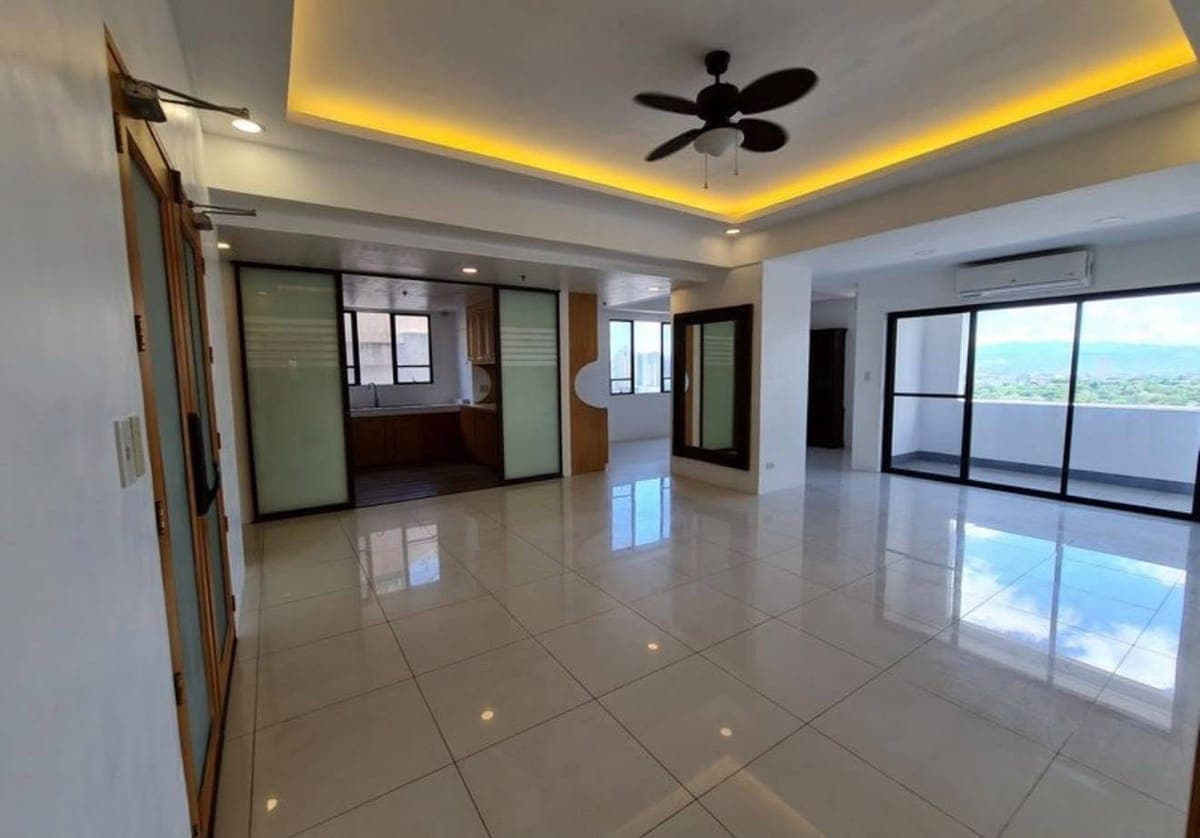 FOR LEASE: 3-BEDROOM PENTHOUSE – EISENHOWER GREENHILLS - photo 1