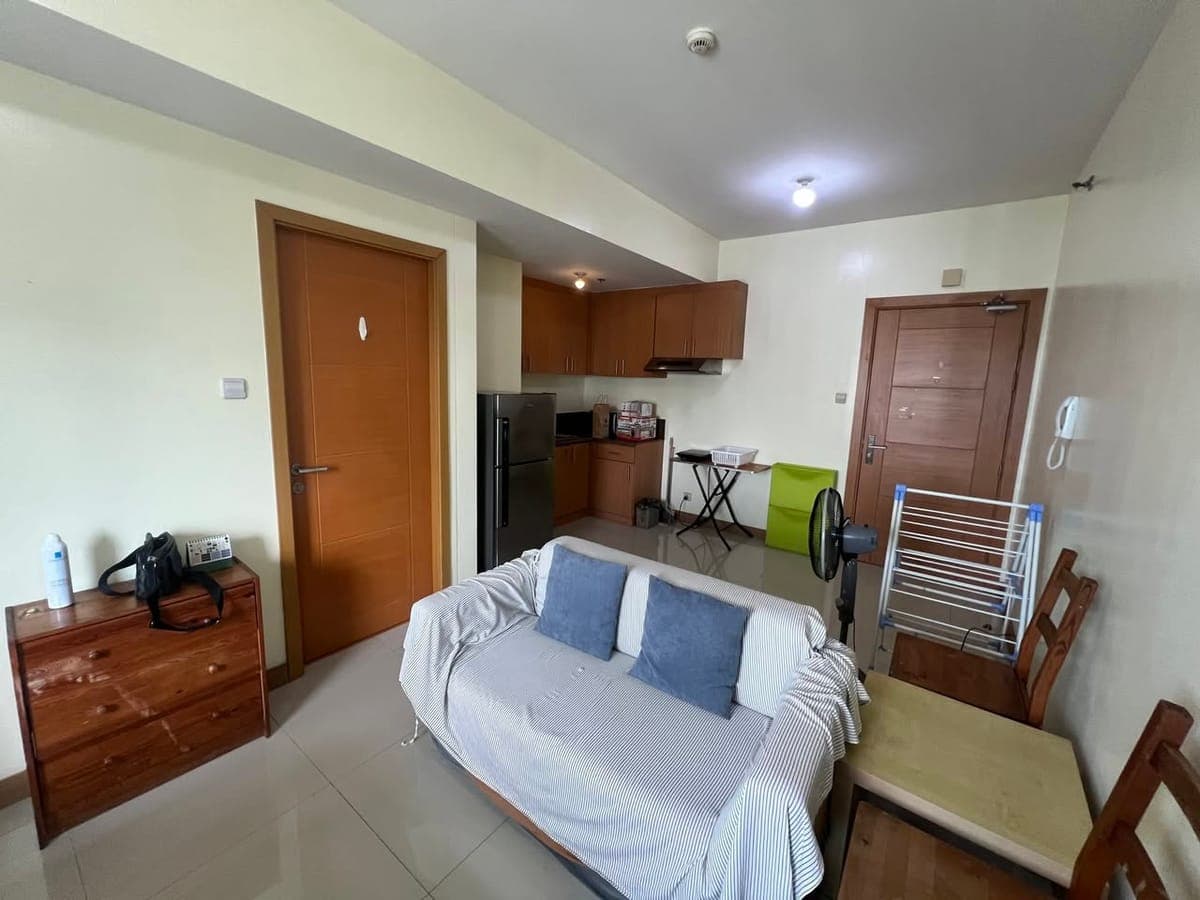 ๐๏ธ **FOR RENT | 1BR FULLY FURNISHED CONDO โ TRION TOWERS** - photo 1