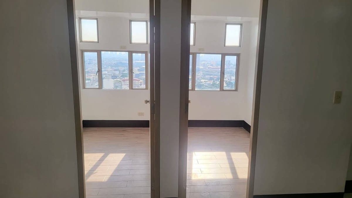 Available condo unit for rent - photo 1