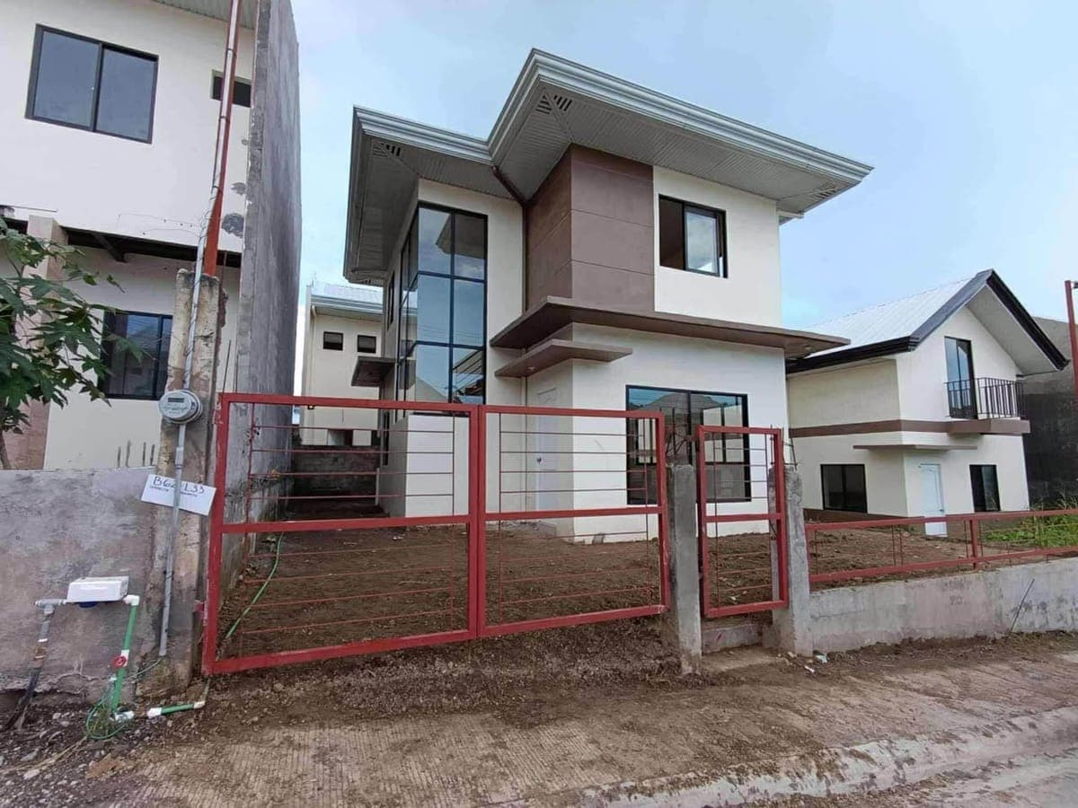 This house is FOR RENT📌📌📌 - photo 1