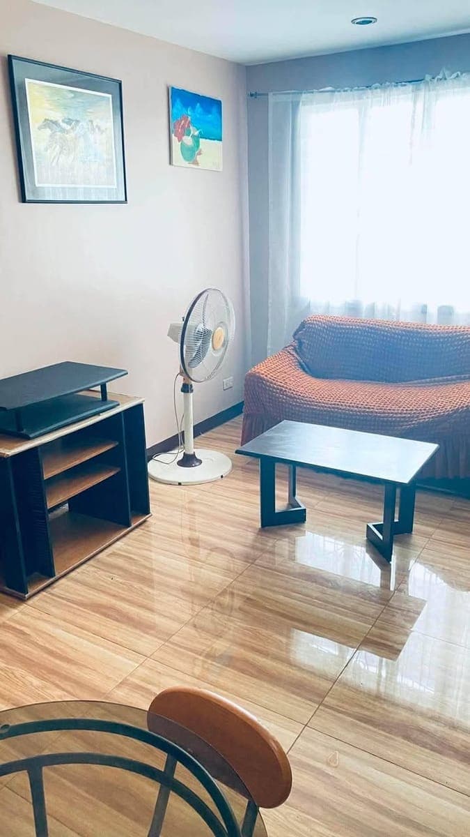 🏡 FOR RENT – Newly Renovated 1-Bedroom Condo - photo 1