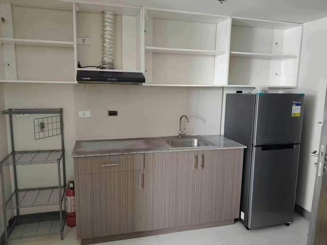 Studio Condo Unit For Rent - photo 1
