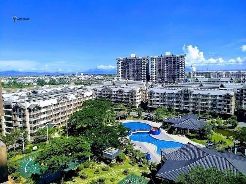 ๐
๐๐ ๐๐๐๐ Three Bedroom Condo Unit in ROSEWOOD POINTE, ACACIA ESTATES - photo 1