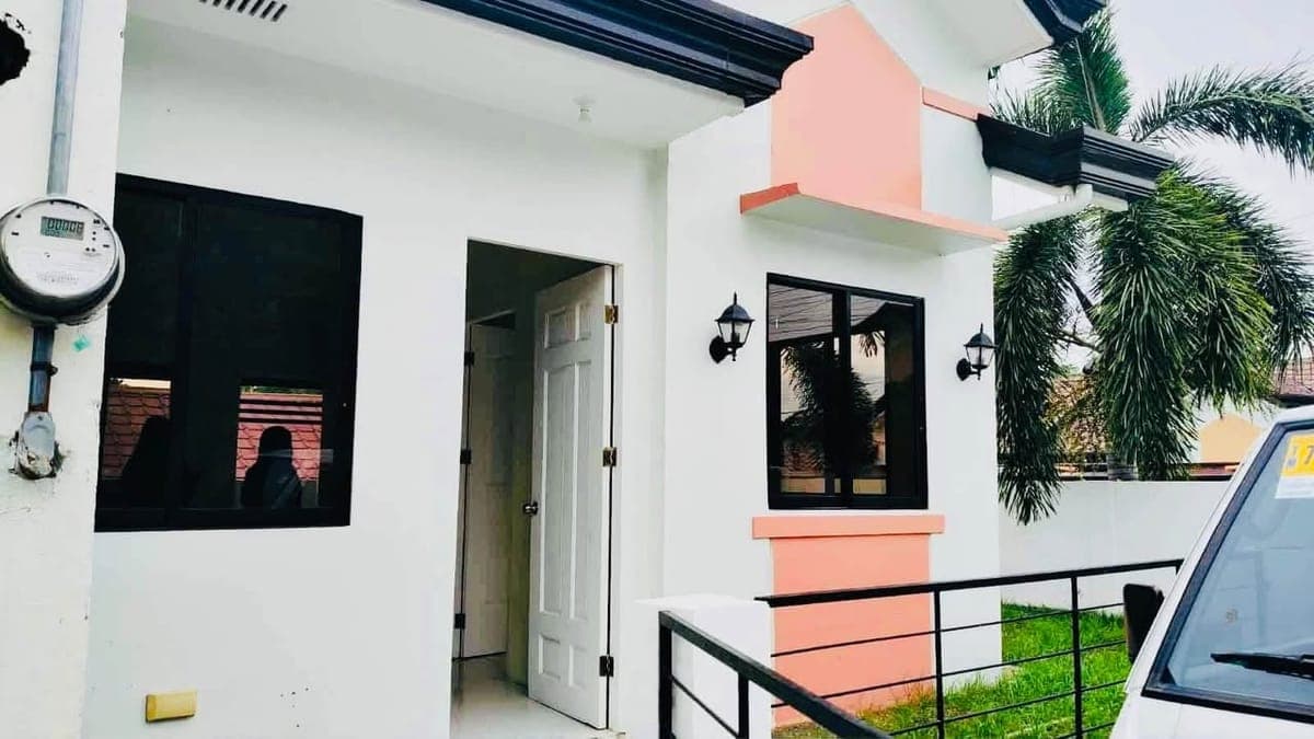 🌻 AVAILABLE HOUSE FOR RENT🏡‼️ - photo 1