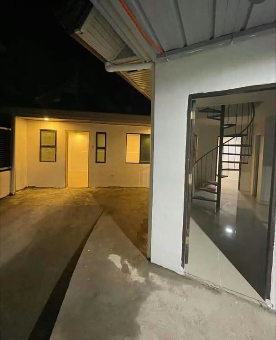 TWO-STOREY HOUSE FOR RENT CABANTIAN NEAR CITY MALL !! ๐ฅ - photo 1