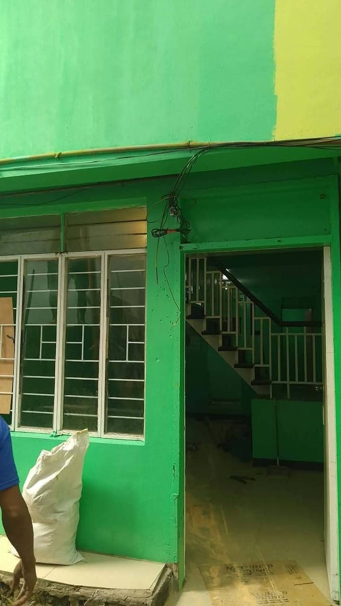 2 BEDROOM UP AND DOWN APARTMENT FOR RENT - photo 1