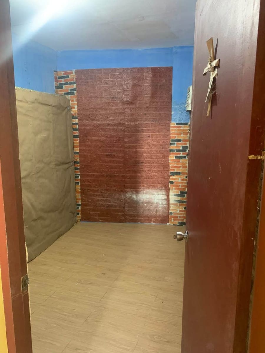 Room for rent available - photo 1