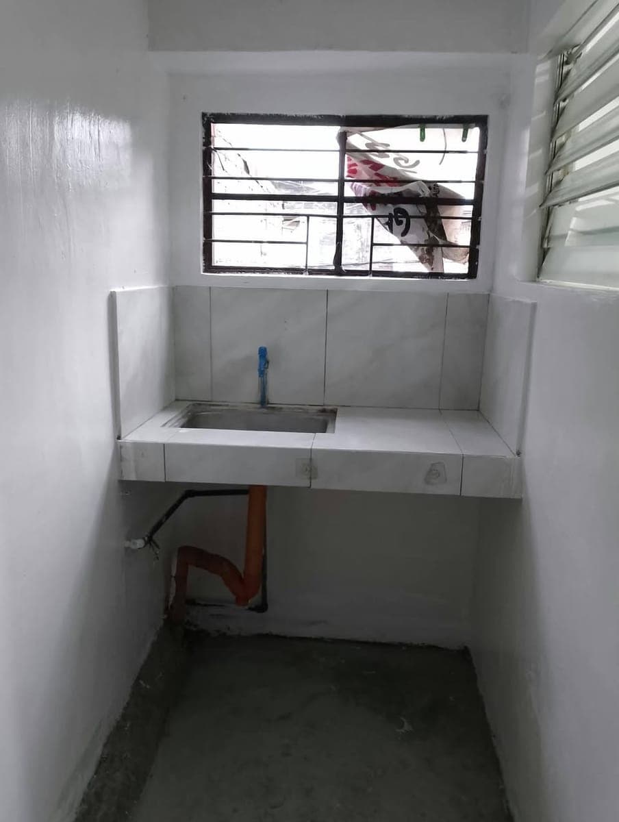 Room For Rent - photo 1