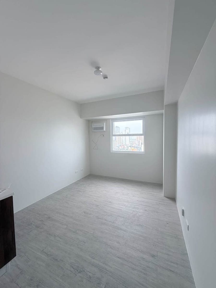 AVAILABLE FOR VIEWING TODAY - photo 1