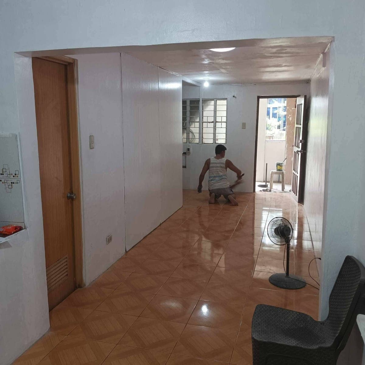 1BR APARTMENT WITH BALCONY NEAR ZABARTE MALL FOR RENT - photo 1