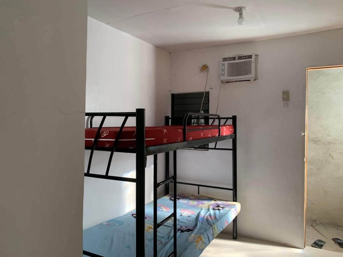 1 ROOM VACANT NLG - photo 1