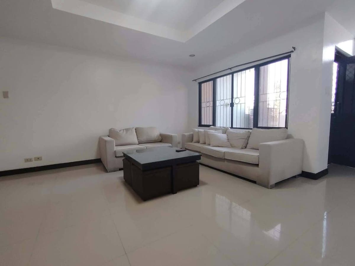 🏡 35K ONLY‼️3BR TOWNHOUSE FOR RENT | LANANG❗ - photo 1