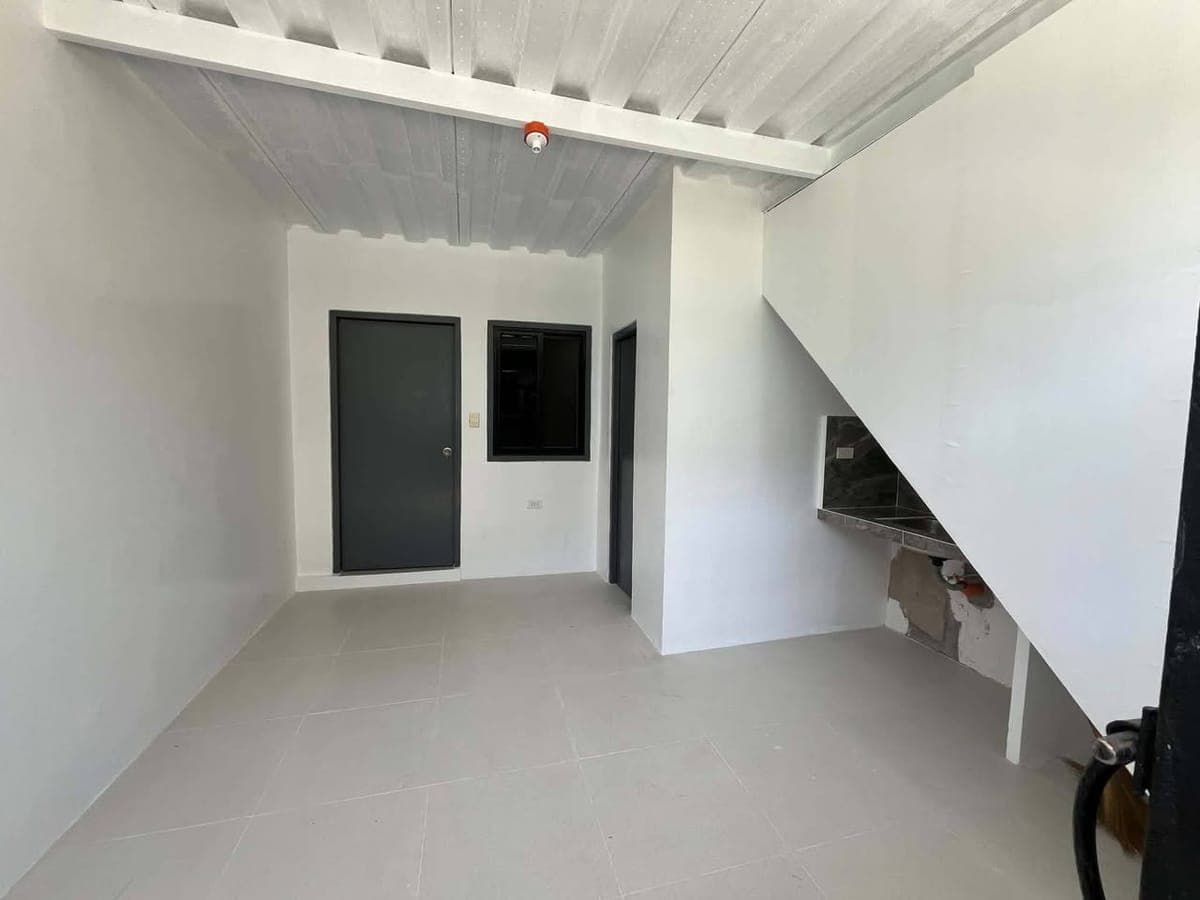 FOR RENT! - photo 1